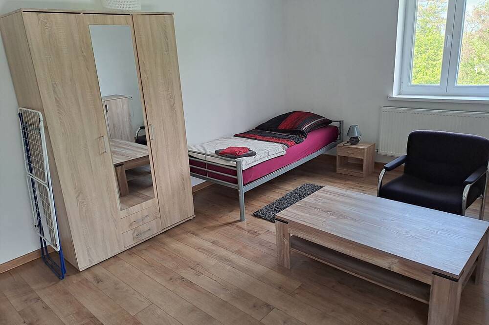 Ganze Wohnung, Ferienwohnung/App. für 3 Gäste mit 100m² in Leuna in Leuna, Saale-Unstrut