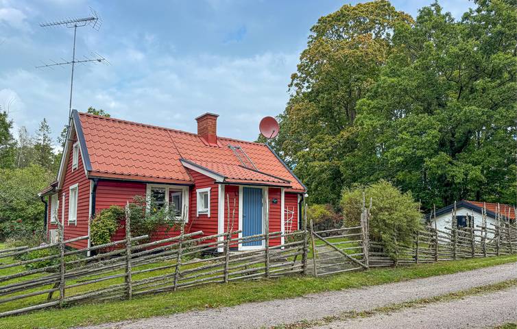 Hus för 6 Personer med trädgård in Torsås