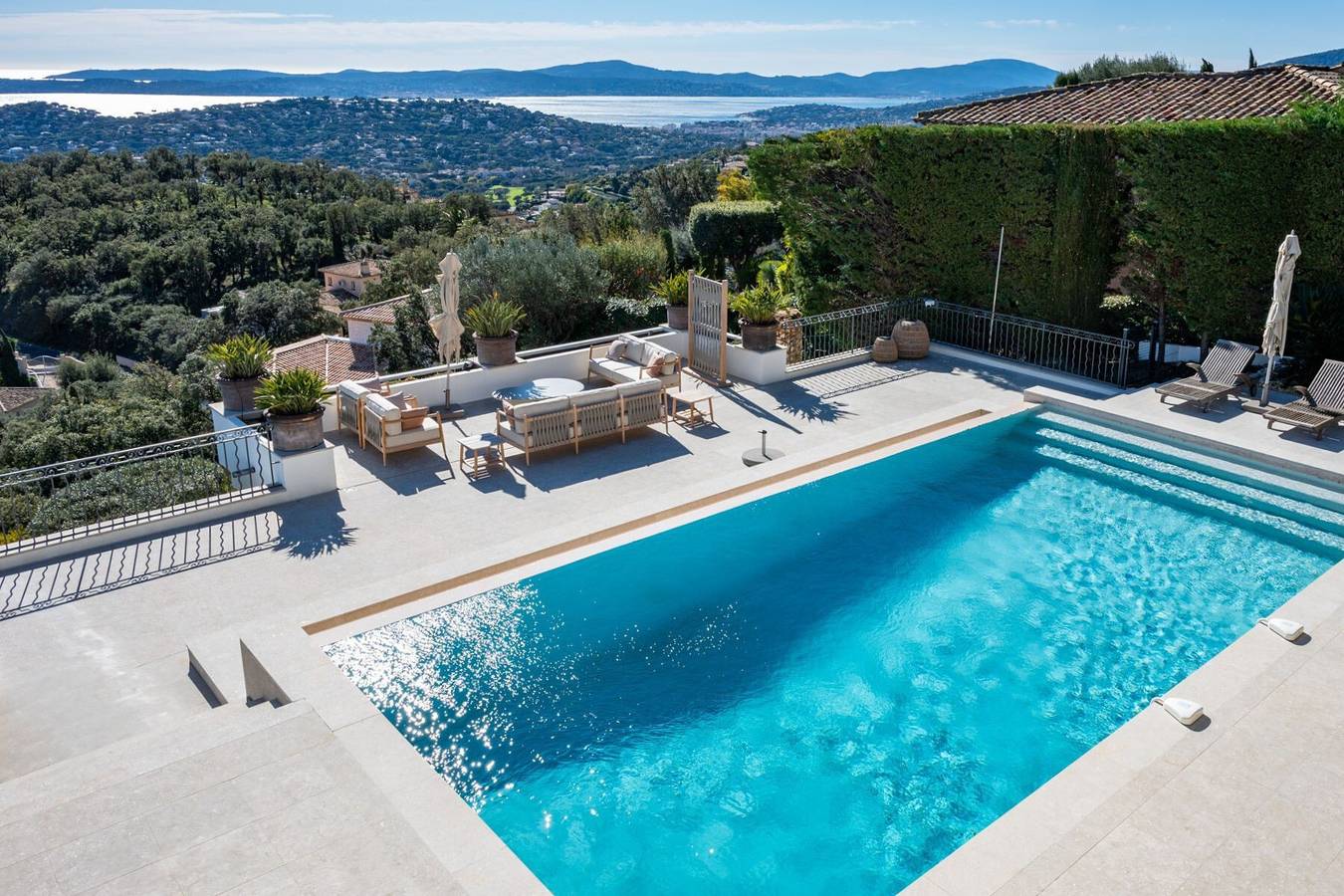 Villa 'Belle Vue - Esprit Du Sud' avec vue mer, Wi-Fi et climatisation in Sainte-Maxime, Côte méditerranéenne (France)