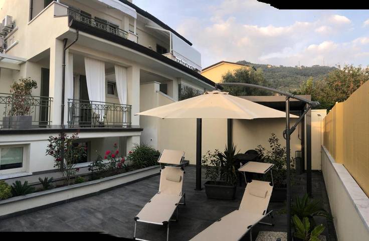 Maison d’hôte pour 2 personnes, avec jardin et vue, animaux acceptés à Carrare - 2