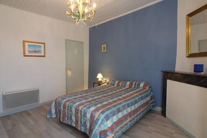 Location de vacances pour 8 personnes, avec jardin et terrasse, animaux acceptés à Roquebrune - 3