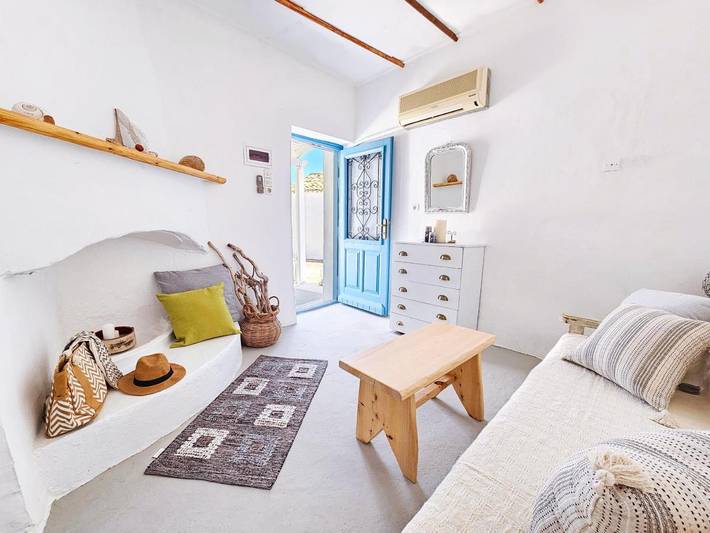 Vakantiehuis voor 3 personen, with tuin and terras as well as uitzicht in Samos