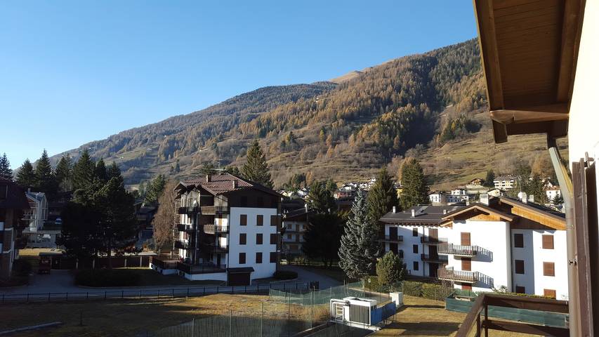 Appartamento intero, Luminoso appartamento vicino alle piste da sci, in zona centrale in Ponte di Legno (Città), Ponte di Legno