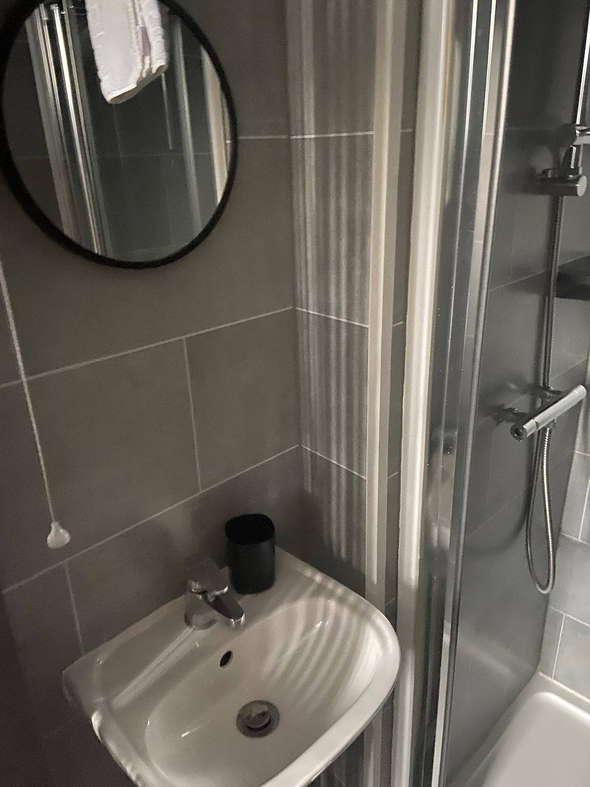 Ganze Ferienwohnung, Room 05 - Sandhaven Rooms Single in South Shields, South Tyneside