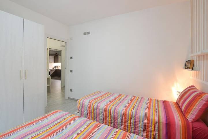 Gîte pour 6 personnes, avec Terrasse à Dubino - 3
