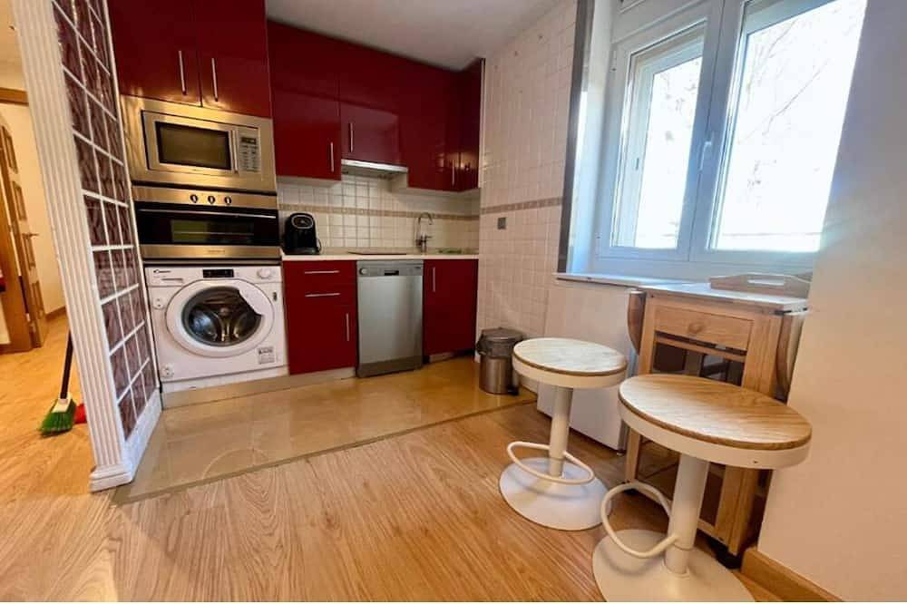 Entire apartment, Rozando La Catedral- 4 Plazas in Burgos, Burgos Province