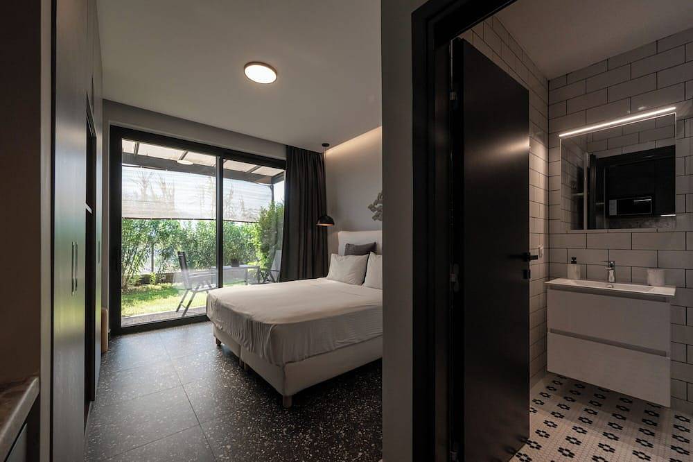 Ganze Wohnung, Luxurious guesthouse in villa Satori in Kalamata, Messenien