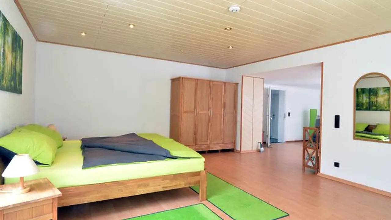 Ganze Ferienwohnung, Ferienwohnung für 3 Personen (65 m²) in Osburg in Osburg, Landkreis Trier-Saarburg