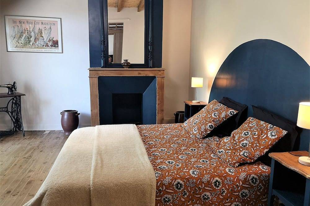 Villa, 3 bedrooms, 2 bathrooms, garden + pool on 10 hectares of nature in Lalinde, Périgord Pourpre