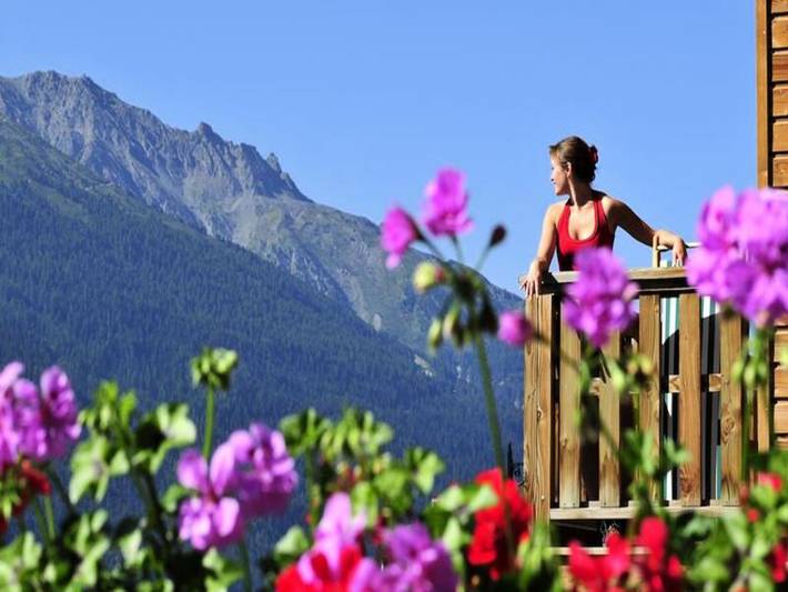 Gîte pour 4 personnes, avec piscine et sauna, adapté aux familles dans Office De Tourisme La Maison D Aussois - 4