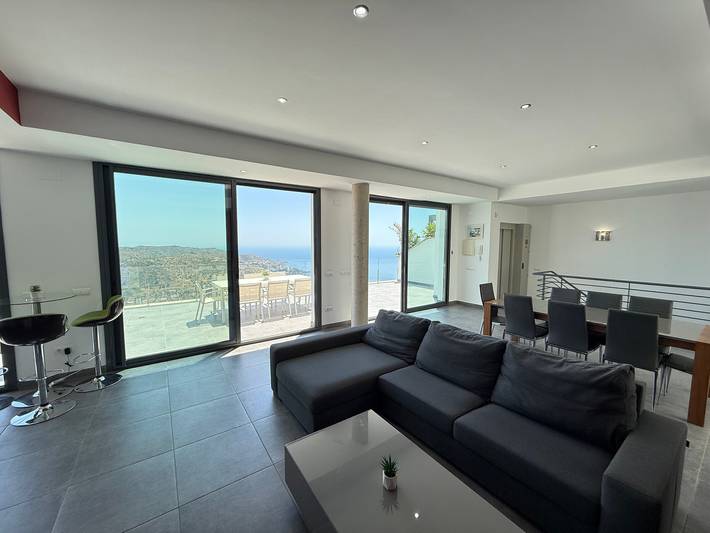 Casa rural para 8 personas, con Terraza y Piscina en Alt Empordà - 4