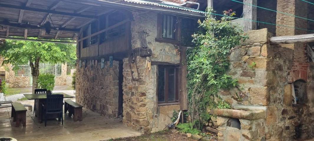 Maison de campagne pour 7 personnes, avec jardin et piscine dans Saint-Cyr - 2