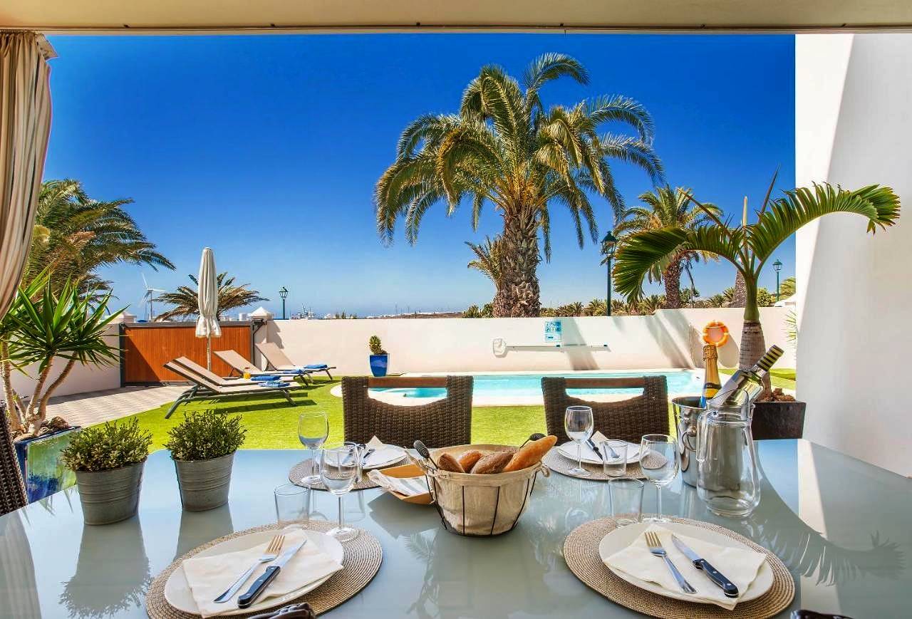 Las Caletas Village in Playa Roca, Teguise