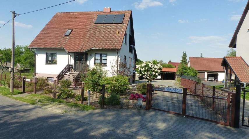 Ferienwohnung für 4 Personen, mit Balkon und Garten sowie Ausblick