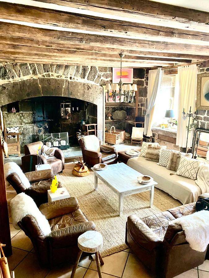 Gîte pour 2 personnes, avec terrasse et vue à Saint-Martin-sous-Vigouroux - 4