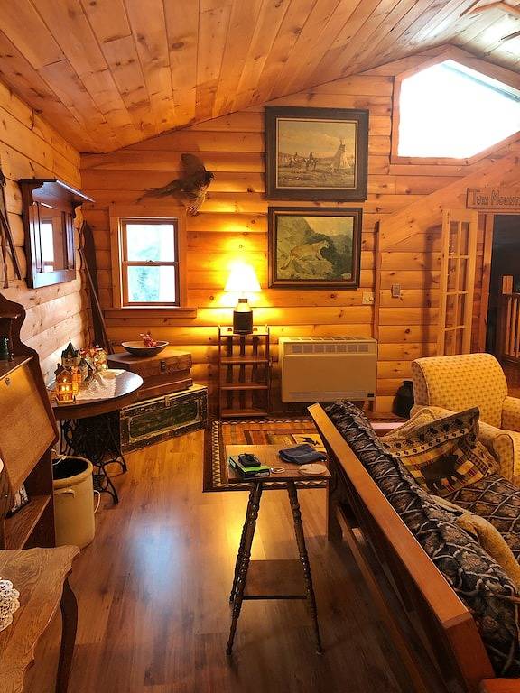 Einzigartiges Blockhaus in einer privaten White Mountain-Umgebung mit spektakulärer Aussicht in Carroll, Coös County