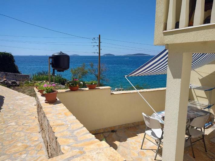 Ferienwohnung für 5 Personen, mit Meerblick und Balkon sowie Garten in Dalmatien - 3