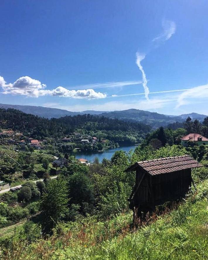 Apartamento rural para 2 personas, con vistas además de jardín y piscina, Se admiten mascotas en Mosteiro - 2