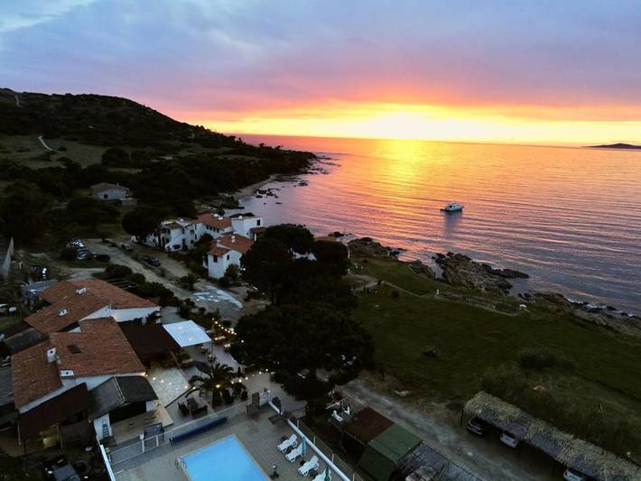 Appart’hôtel pour 4 personnes, avec piscine ainsi que vue et jardin