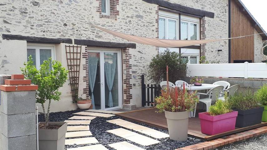 Gîte pour 6 personnes, avec terrasse, adapté aux familles à Saint-André-Goule-d'Oie