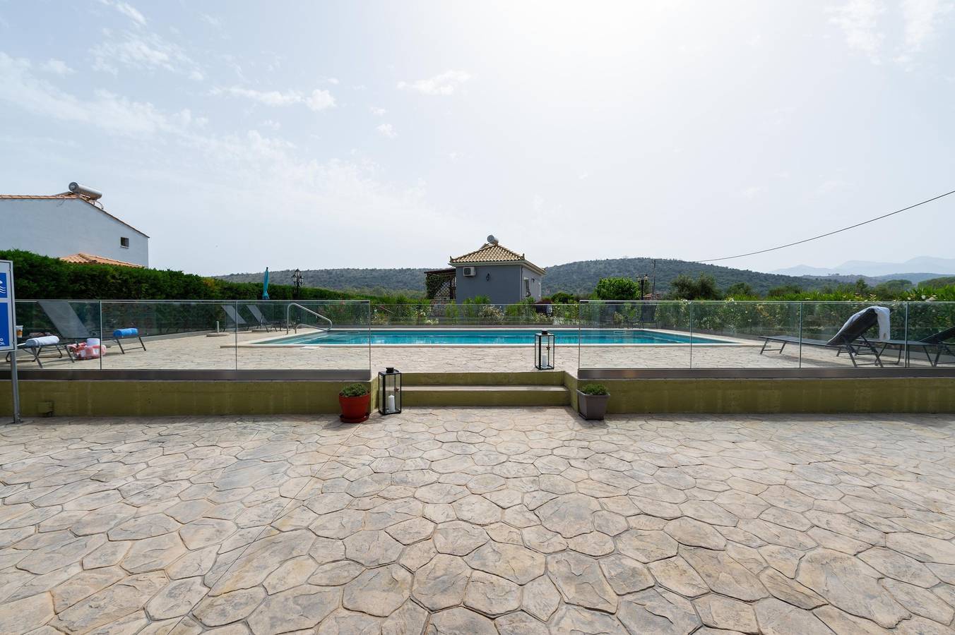 Ρόδι/Pomegranate near to sea with heating pool in Peloponnes