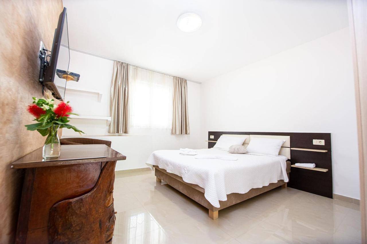 Saki Apartments in Budva, Opština Budva