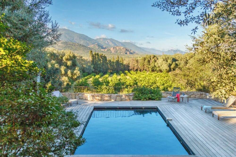 Villa pour 4 Personnes dans Figari, Arrondissement de Sartène