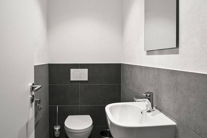 Ganze Wohnung, Ferienwohnung 55m² Eg - komfort - Terrasse - nähe Hotel in Laufenburg, Landkreis Waldshut
