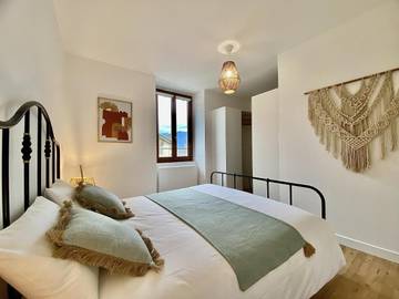 Gîte pour 4 personnes, avec vue à La Mure