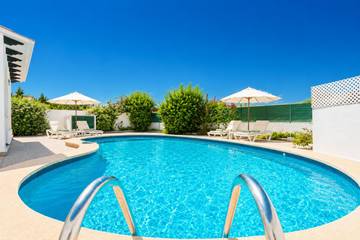 Villa in Alaior Gemeinde, Menorcas Küste für 4 