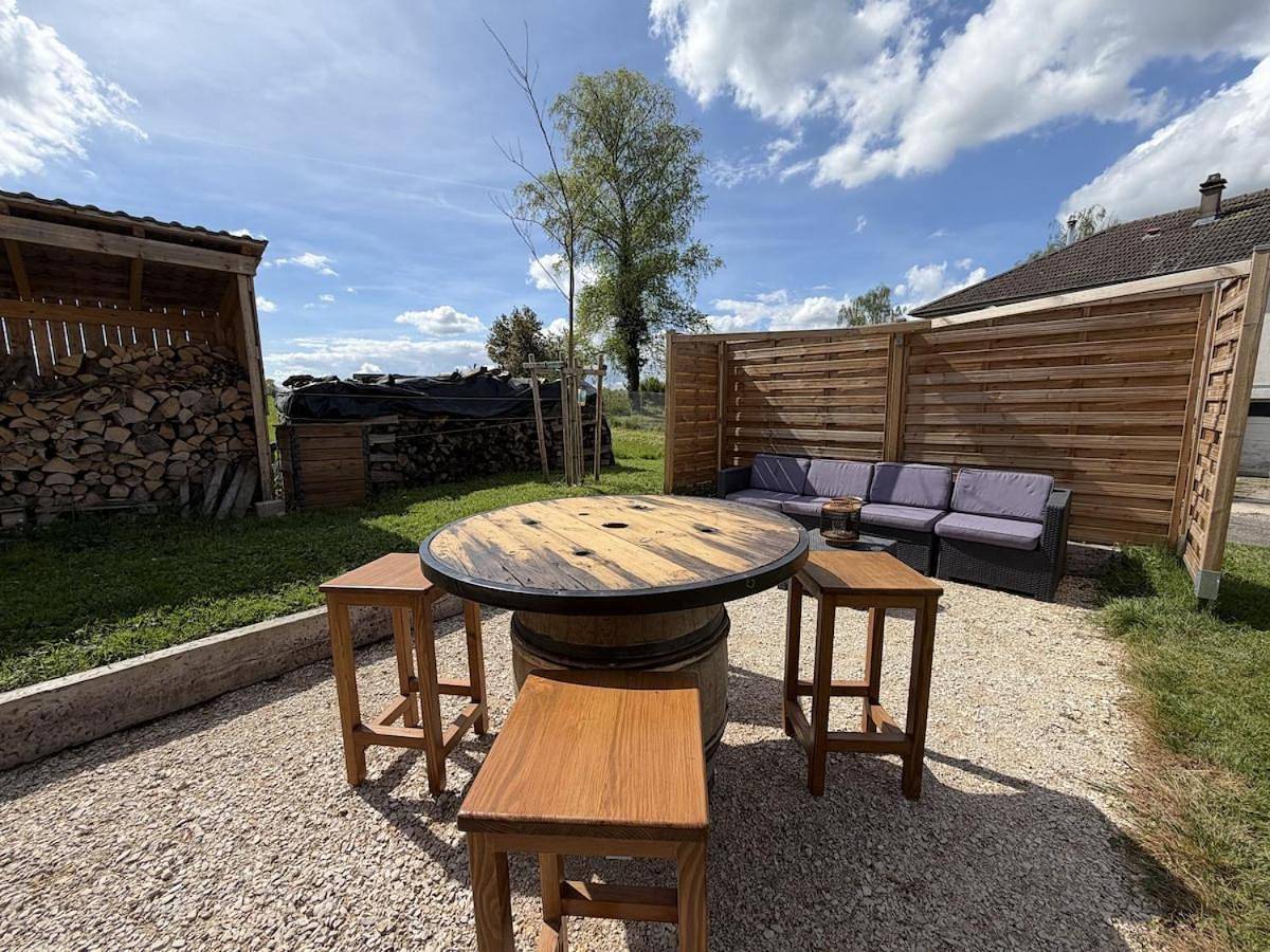 Two-Bedroom House in Bagnot, Région de Beaune