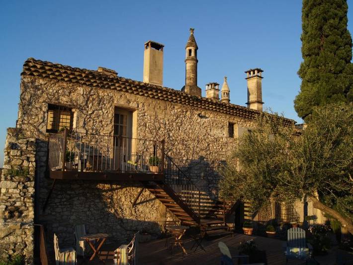 Chambre d’hôte pour 2 personnes, avec jardin ainsi que vue et piscine à Villeneuve-lès-Avignon - 2