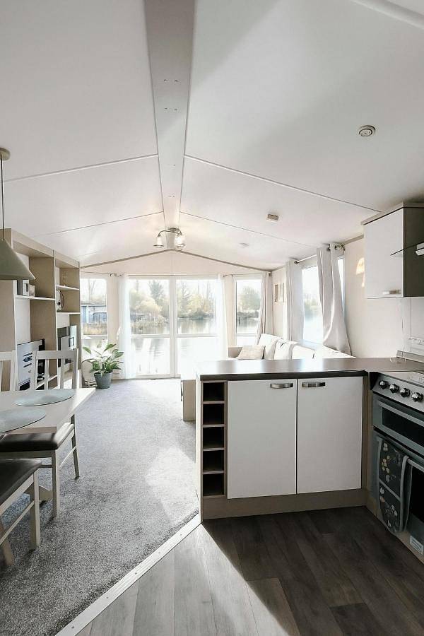 Caravan in Northampton, Northamptonshire