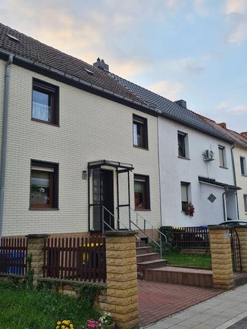Cottage pour 6 personnes, avec jardin et terrasse, adapté aux familles à Leuna