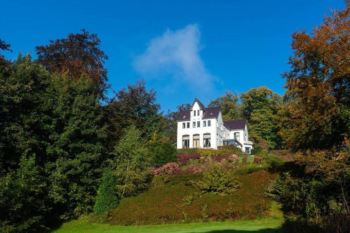 Maison de vacances pour 20 personnes, avec vue et sauna ainsi que piscine et jardin