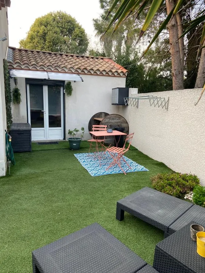 Casa de huéspuedes para 2 personas, con jardín - 1