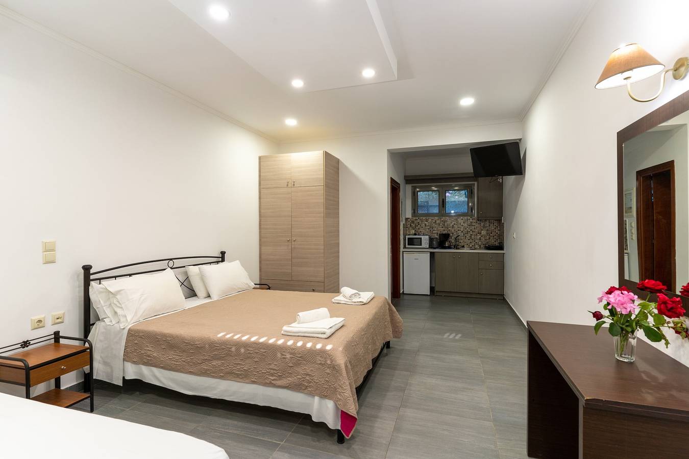 Beach House Apartment By The Sea 2 – Uitzicht op zee, Wi-Fi & Airco in Alykanas, Alykes