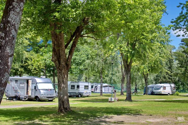 Wohnwagen für 7 Personen, mit Whirlpool und Pool sowie Garten in Kärnten - 2