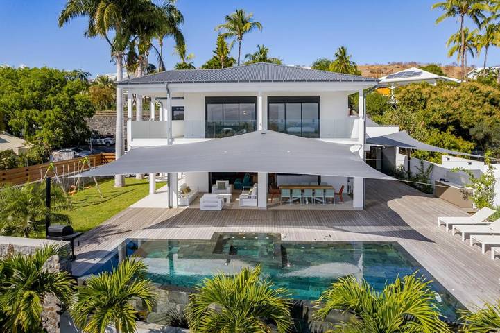Villa pour 10 personnes, avec piscine ainsi que vue et jardin
