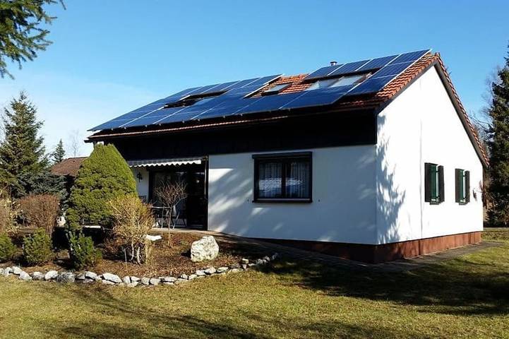 Ferienpark für 4 Personen, mit Terrasse und Pool sowie Garten, mit Haustier in Nesselwang