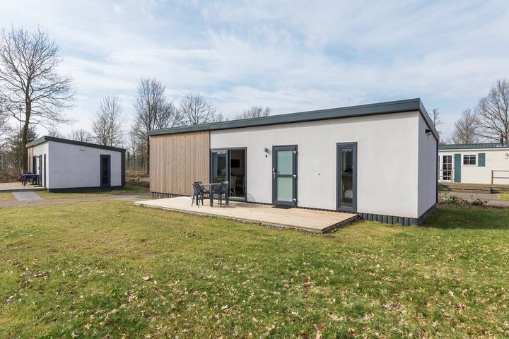 Chalet für 4 Personen, mit Sauna und Balkon/Terrasse sowie Pool und Terrasse, mit Haustier - 1