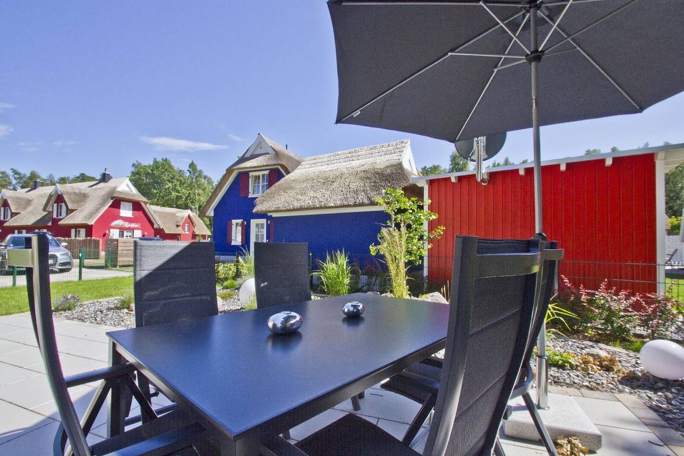 Strandnah, ruhige Lage, eigene Sauna, schöner Garten - Ferienhaus Ostseesonne in Ostseebad Glowe, Glowe