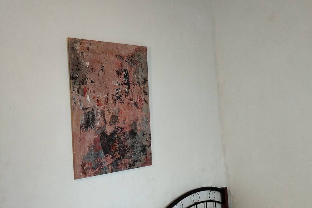 Charming 2-bedroom house 30m from beach,with Wifi, Ac in delightful Chania in Splantzia, Chania regione