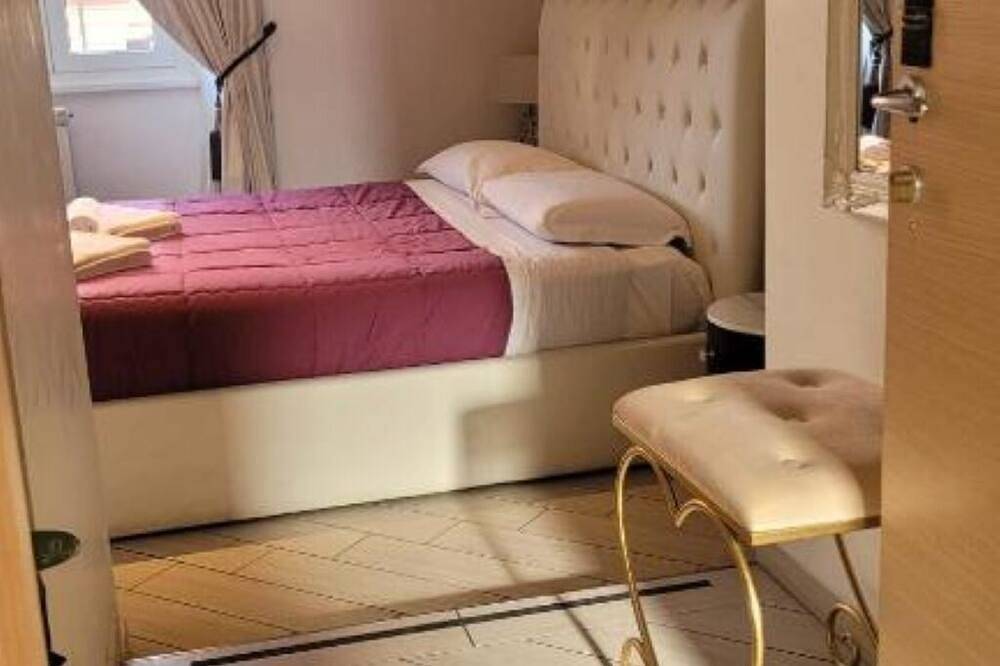 Ganze Wohnung, Rome Central Rooms: Double Room with Private Bathroom in Rom, Rom Provinz