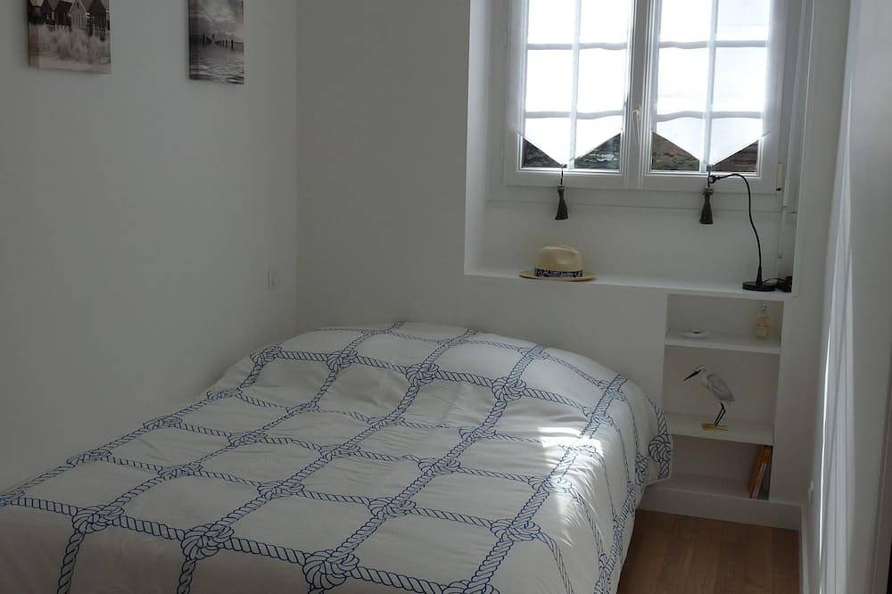 Appartement entier, Au Cœur De La Cite Corsaire 3***164M De La Plage,Commerces,Parking Gratuit in Saint-Malo, Région de Saint-Malo