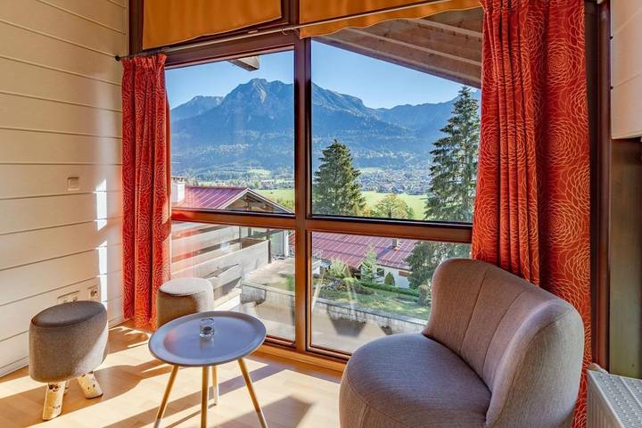 Ferienwohnung für 3 Personen, mit Balkon und Ausblick - 1