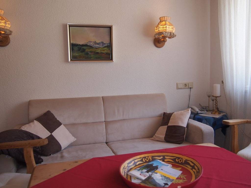 Ferienwohnung in Grän mit Schwimmbecken in Grän, Allgäuer Alpen (Österreich)