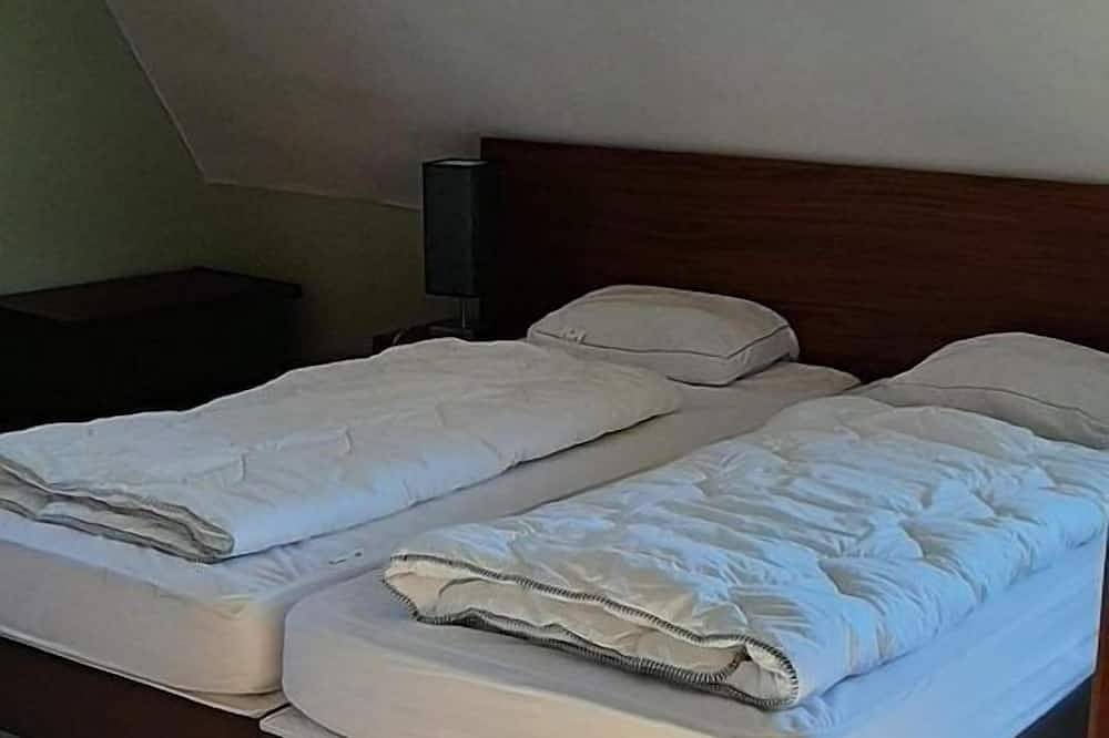 Stilvolles Ferienhaus mit Wellness, Entspannungsraum, Nähe Winterberg  und schöne Aussicht in Winterberg, Hochsauerlandkreis