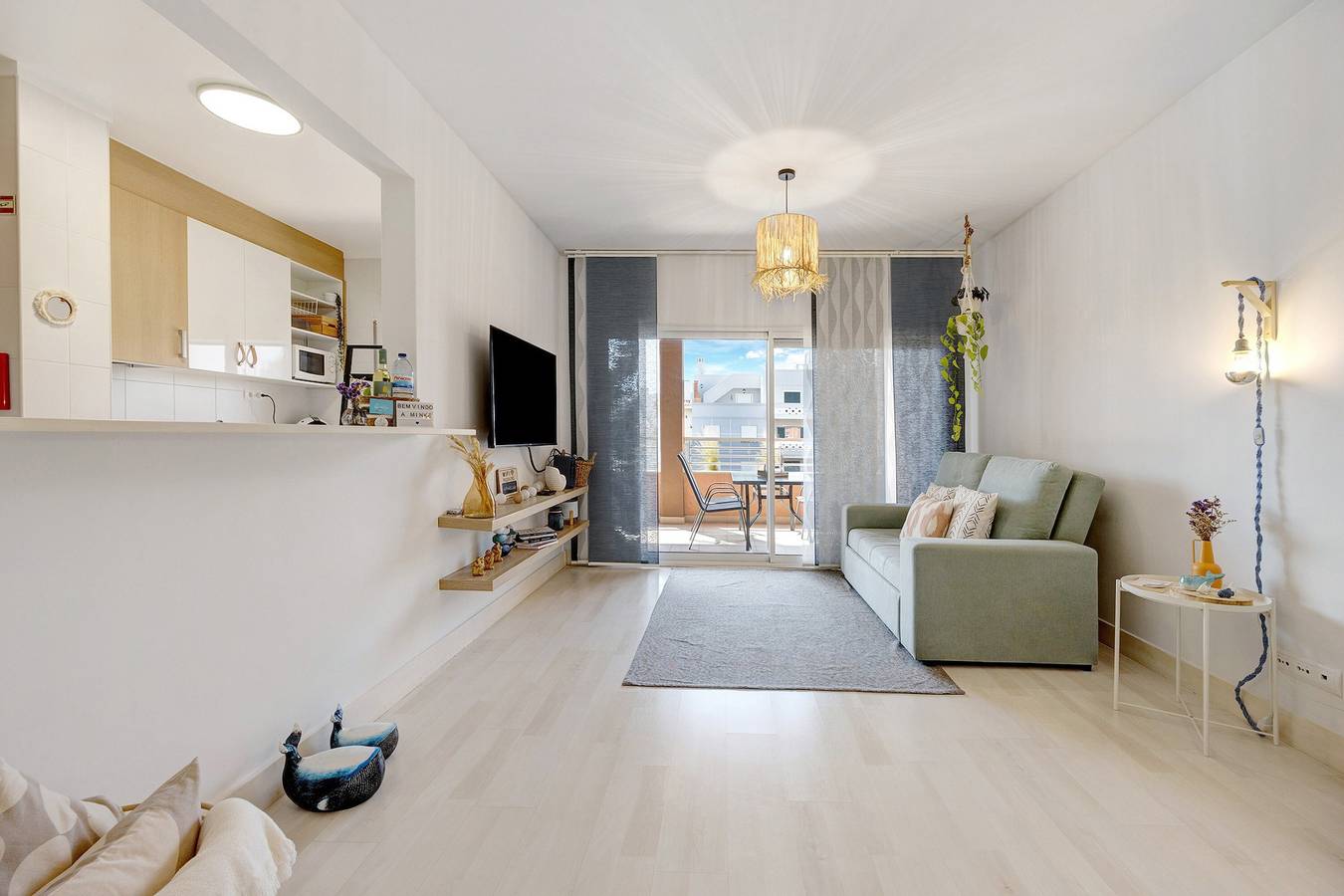 Ganze Wohnung, Ferienwohnung 'Casa Minke' nahe dem Strand mit Gemeinschaftspool und Wlan in Praia da Rocha, Portimão