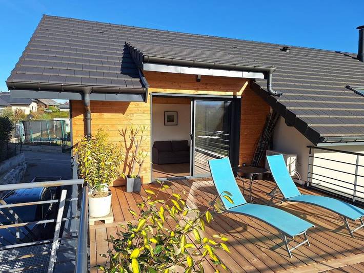 Gîte pour 2 personnes, avec Terrasse et Vue à Albens